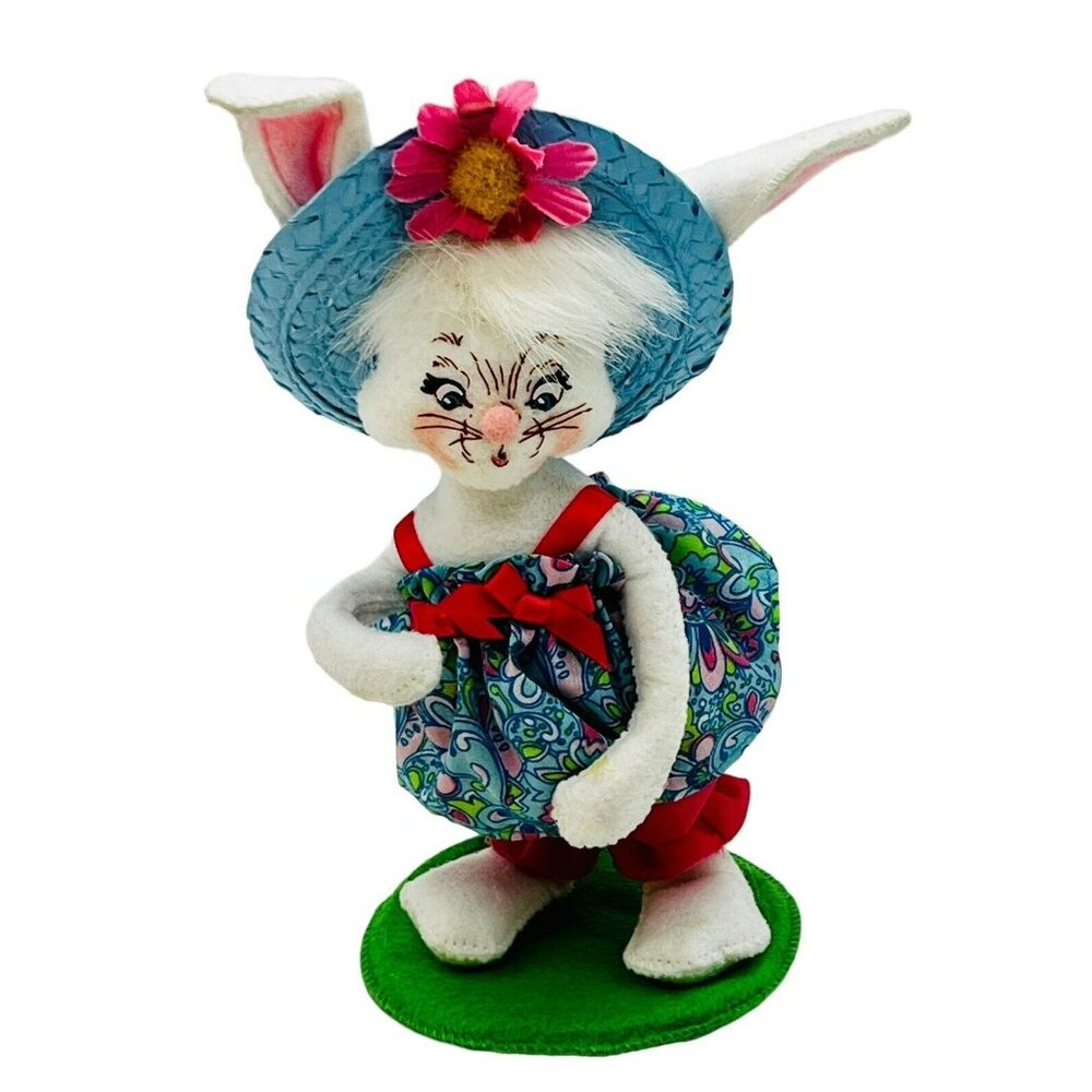 Annalee Easter Girl Bunny 8 inch‎ 2013 Open Eyes Closed Mouth Blue Straw Hat